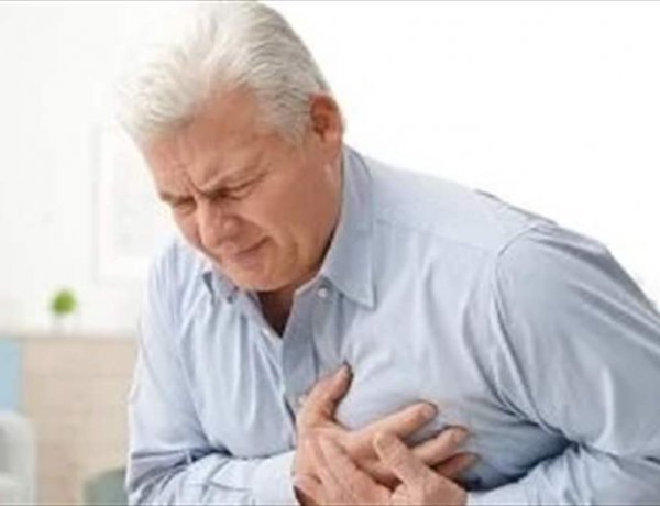 بينهما مرضان شائعان.. من الأكثر عرضة للنوبات القلبية؟